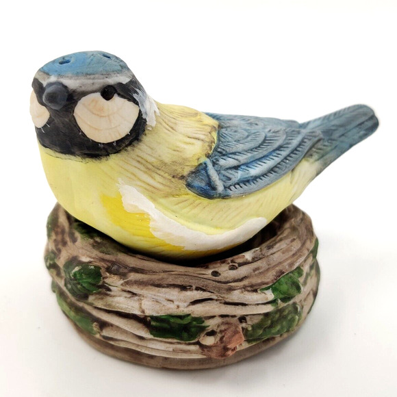 Marjorie Bastin Porcelain Bird & Nest Figural Salt & Pepper Shakers 3.5" x 2.75"
